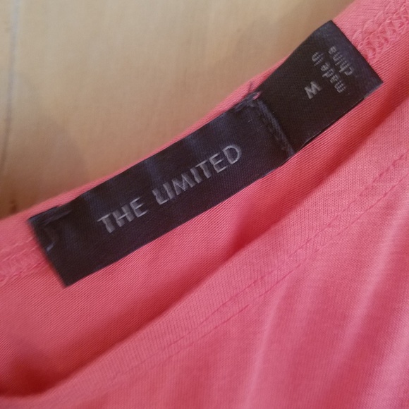 🍍3/$20 Limited Coral One Shoulder Top - Picture 4 of 4